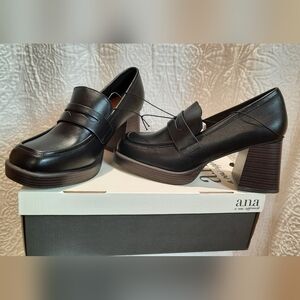 NWT! a.n.a Black Ana Hughes Slip On Heels size 9.5